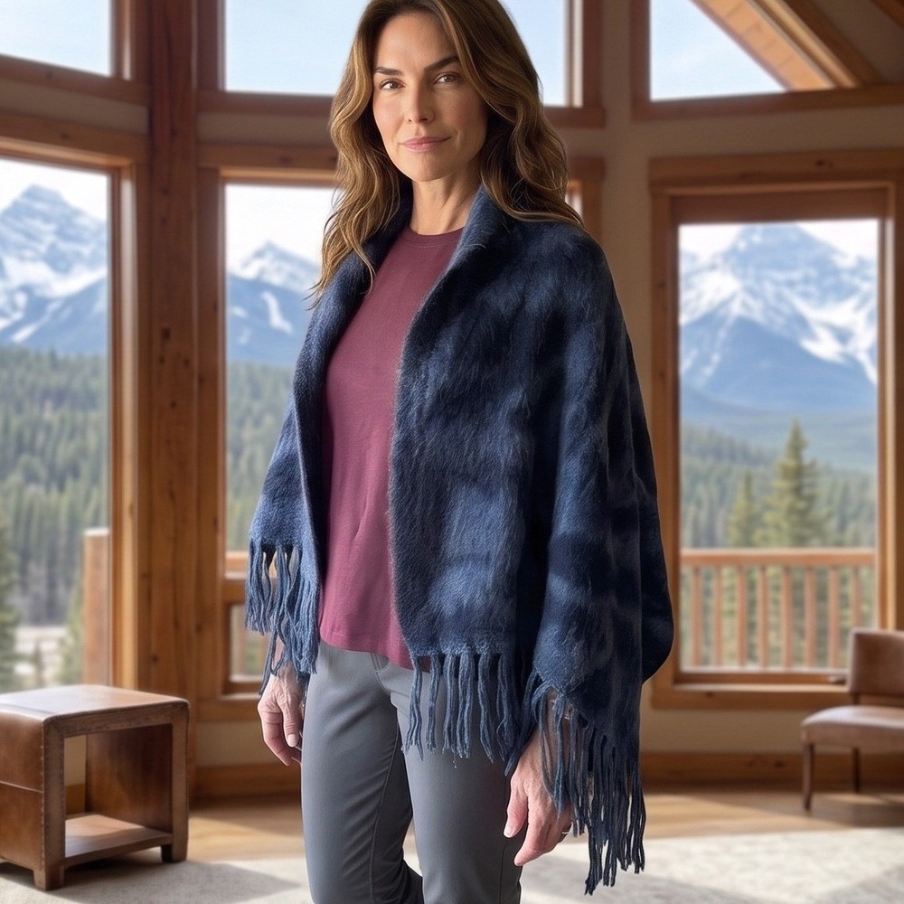 Moose Mountain Company Blue Wool Moose Intarsia Wrap Shawl Fringe Made in Canada